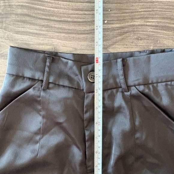 Princess Polly Gilmore Cargo Pants Black Silky - Picture 7 of 9